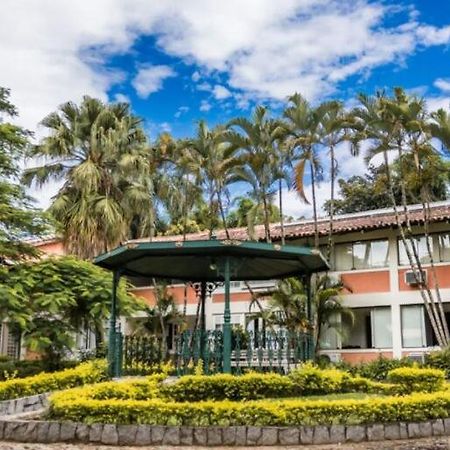 Hotel Fazenda Rochedo Conservatoria Exterior photo